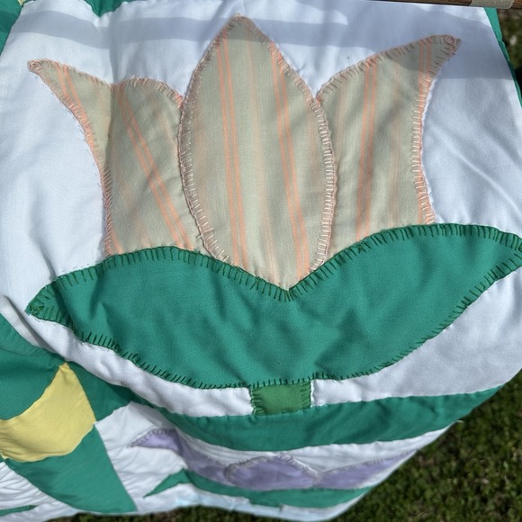 VTG Handmade QUILT Applique Style Tulips Large 96"x82" 1930s - Picture 6 of 13
